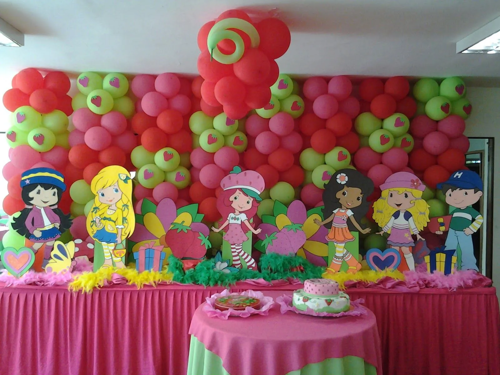 Decoración de fiesta infantil de rosita fresita - Imagui
