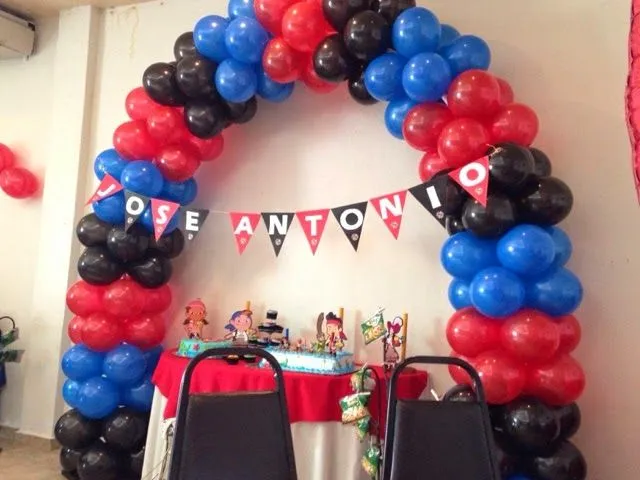 Decoración para fiesta de Jake y los Piratas - Mamá de Alta Demanda Decoración para fiesta de Jake y los Piratas - Mamá de Alta Demanda