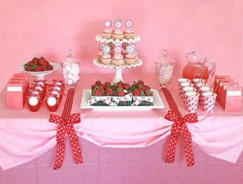 Decoracion Fiestas Infantiles de Fresita - Frutilla - Strawberry ...