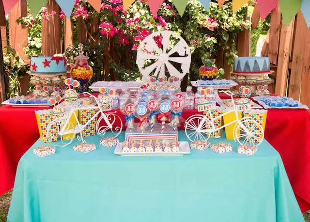 Decoración para fiestas infantiles de tema Carnaval Decoración para fiestas infantiles de tema Carnaval