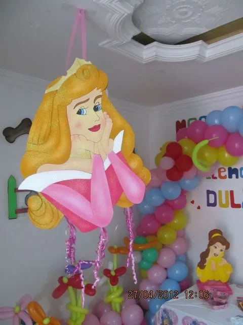 Decoración de fiestas de la princesa Aurora - Imagui