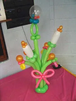 ... de flores hechas con globos y completada con mariposas, como este ... de flores hechas con globos y completada con mariposas, como este