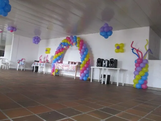 DECORACION CON GLOBOS MY LITTLE PONY - PEQUEÑO PONY |Fiestas ...