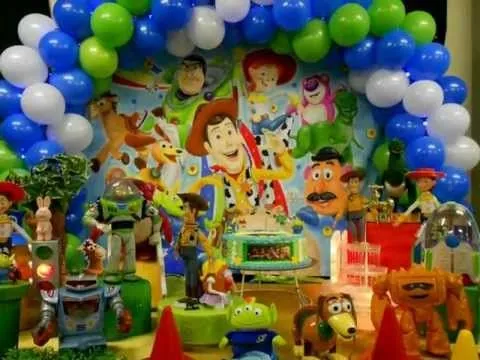 Decoración con globos Toy Story 3 - Imagui