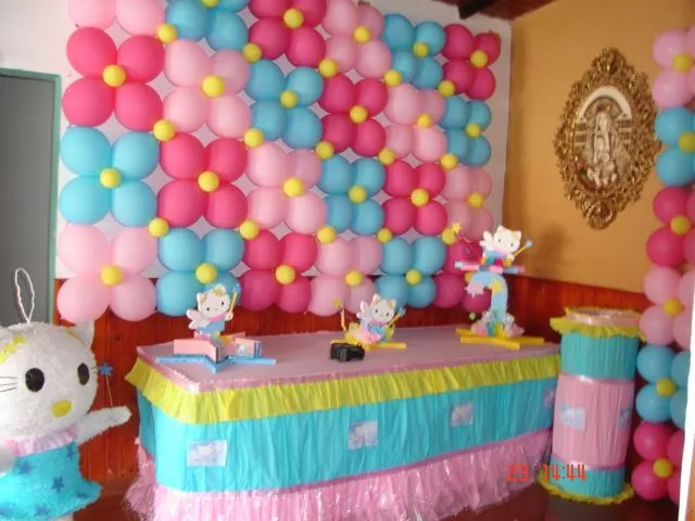 Decoración para fiestas Hello Kitty - Imagui