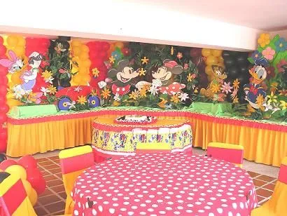 Fiesta Disney Cuties Ayuda Pliss