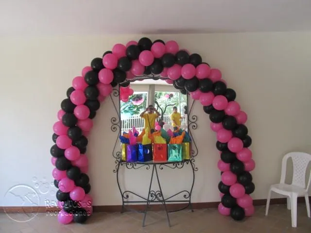 DECORACION MONSTER HIGH CON GLOBOS RECREACIONISTAS MEDELLIN ...