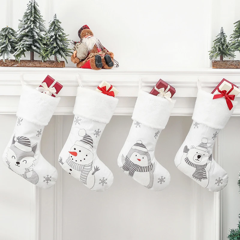 Decoración navideña 2023 medias de Navidad calcetines de Papá Noel botas de  Navidad para chimenea medias de Navidad al por mayor - AliExpress