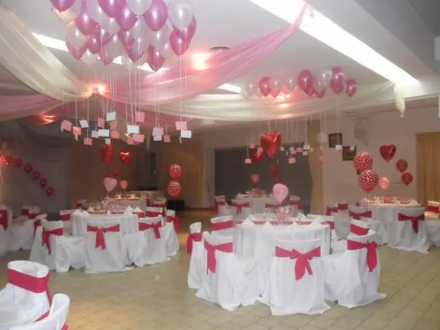 Decoración de salones para bodas con globos y telas - Imagui Decoración de salones para bodas con globos y telas - Imagui