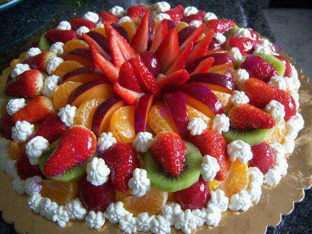 Decoración de Torta con Frutas | Sabores de Bolivia Decoración de Torta con Frutas | Sabores de Bolivia