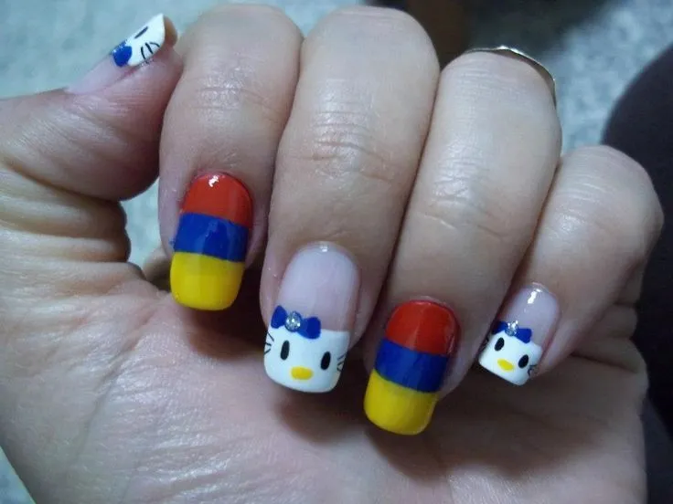 decoración de uñas bandera colombiana y hello kitty | Maquillaje y ...