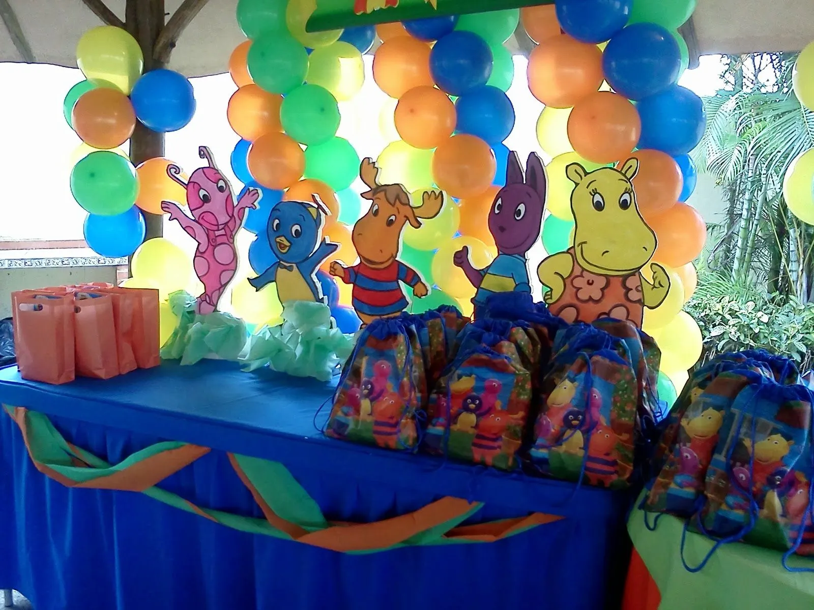 INVERSIONES EVENTSYS CA.: DECORACIÓN DE LOS BACKYARDIGANS POR ...