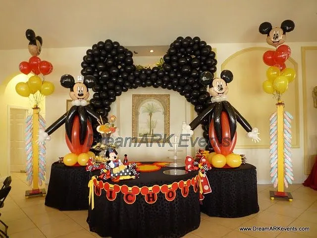 Nota: Decora tus centros de mesa con las figuras de Mickey, Minnie ...