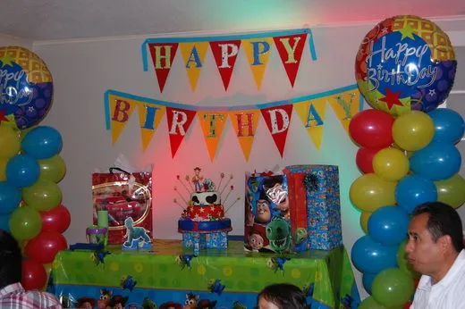 Decoraciones Fiestas Toy Story - LaCelebracion.com