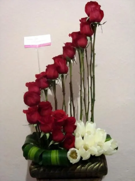 DECORACIONES EN FLORES: ARREGLOS FLORALES