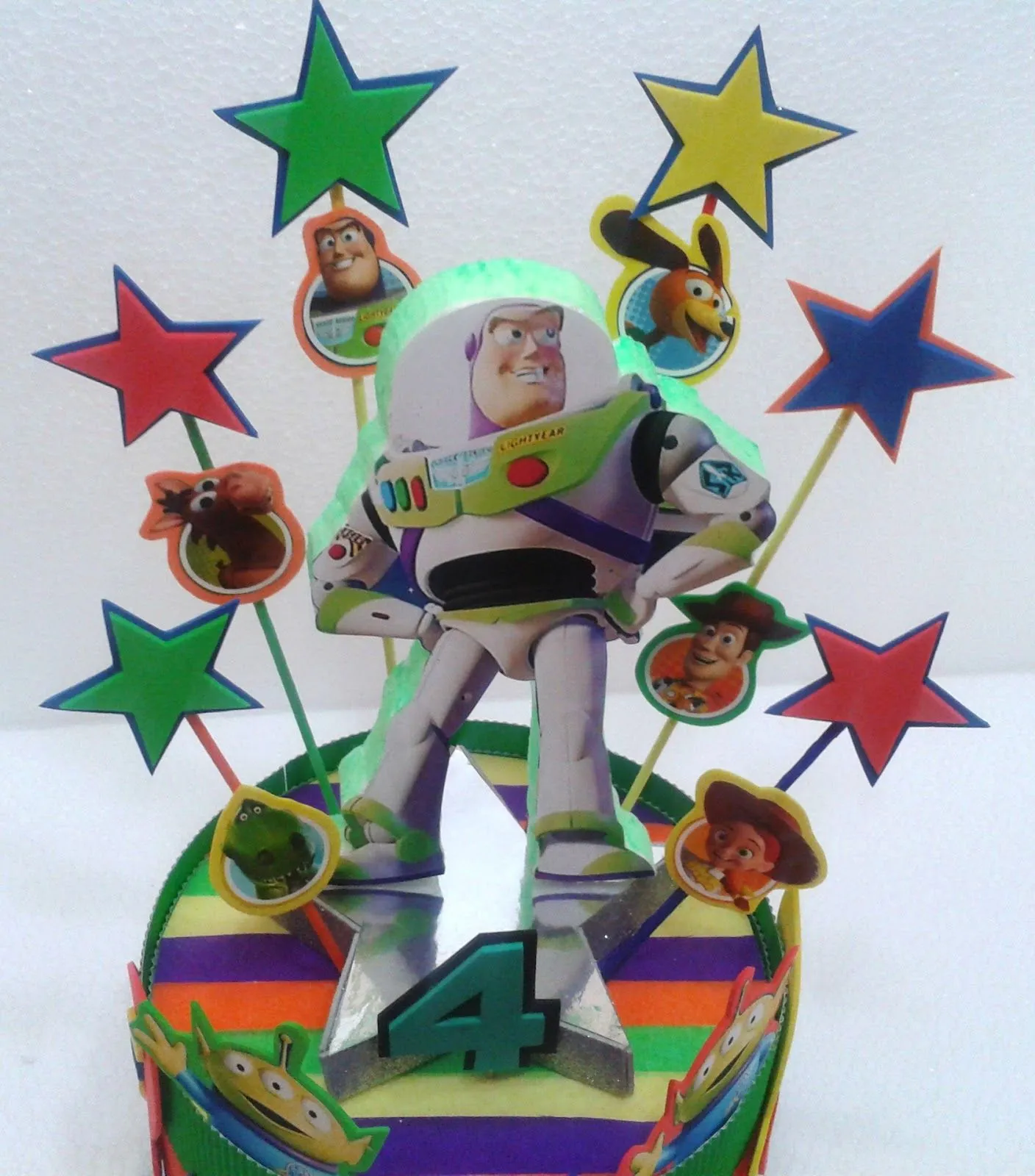 DECORACIONES INFANTILES: DECORACION BUZZ TOY STORY
