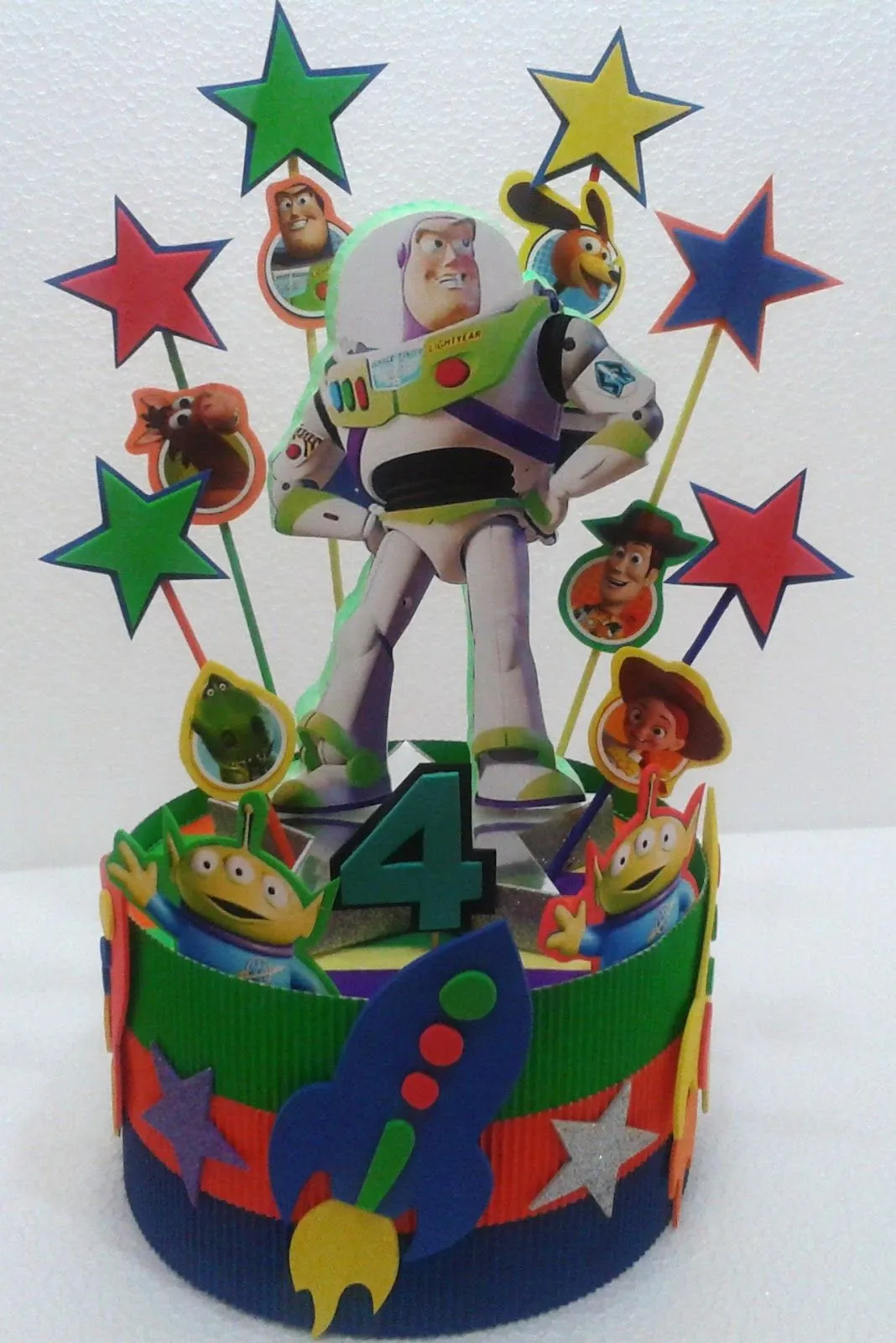 DECORACIONES INFANTILES: DECORACION BUZZ TOY STORY
