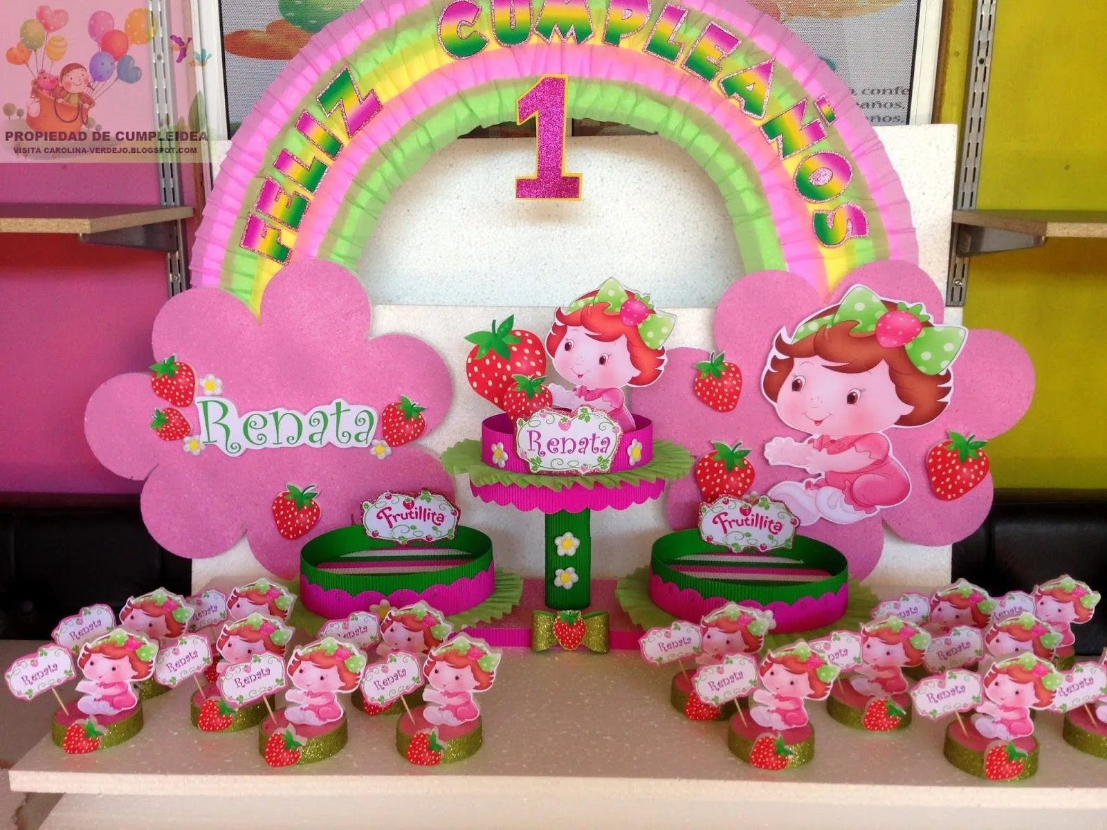 DECORACIONES INFANTILES: frutillita bebe
