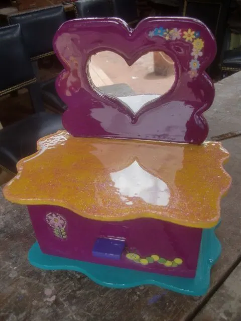 Decoraciones Manualidades En Madera: Como Hacer Un Joyerito De MDF Decoraciones Manualidades En Madera: Como Hacer Un Joyerito De MDF