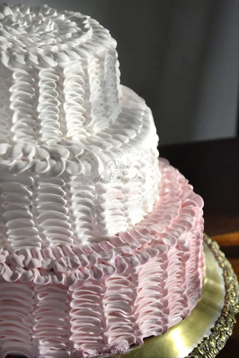 Diferentes decoraciones para la torta del casamiento Diferentes decoraciones para la torta del casamiento
