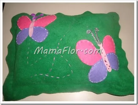 Como decorar una almohada para ninas - Manualidades MamaFlor Como decorar una almohada para ninas - Manualidades MamaFlor