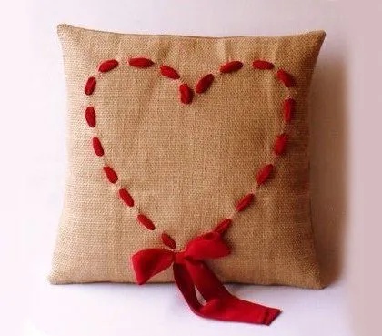 Decorar almohadones con tiras de tela | El blog de trapillo.com Decorar almohadones con tiras de tela | El blog de trapillo.com