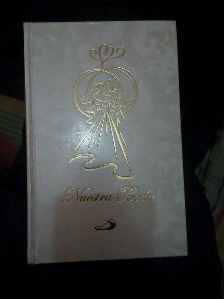 Cómo decorar una biblia para boda - Foro Manualidades para bodas - bodas.com.mx Cómo decorar una biblia para boda - Foro Manualidades para bodas - bodas.com.mx