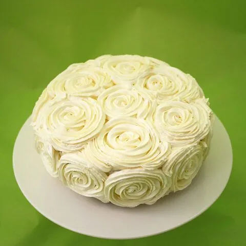 Cómo decorar bizcochos, Rose Cake | PequeRecetas