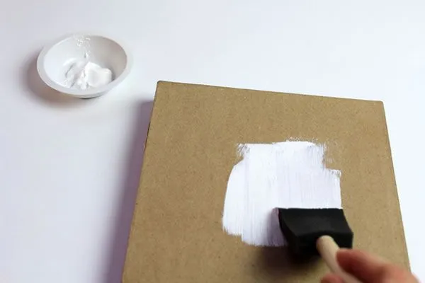 Cómo decorar una caja de cartón - Guía de MANUALIDADES Cómo decorar una caja de cartón - Guía de MANUALIDADES