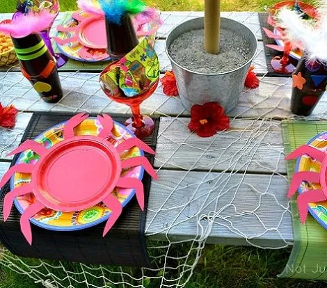 fiesta-hawaiana-ninos-platos.jpg