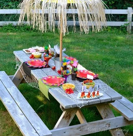 Cómo decorar una fiesta hawaiana para niños Cómo decorar una fiesta hawaiana para niños