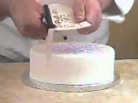 Decorar lados tarta de fondant con stencils | Tienda online María ...