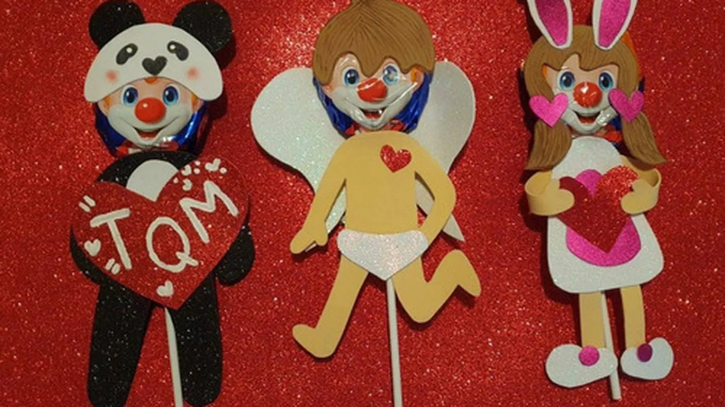 Cómo decorar una paleta payaso para el 14 de febrero? Lúcete este Día de San Valentín Cómo decorar una paleta payaso para el 14 de febrero? Lúcete este Día de San Valentín