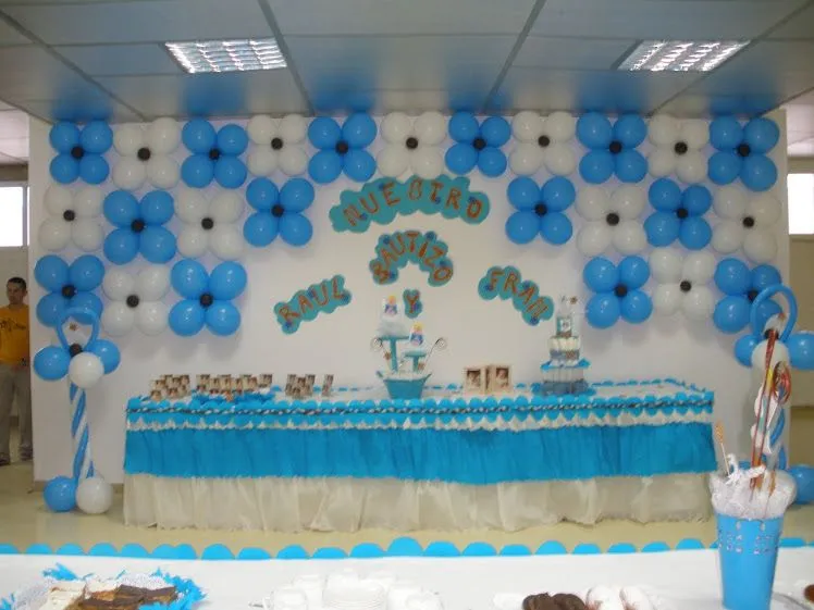 Como decorar un salon para bautizo con globos - Imagui