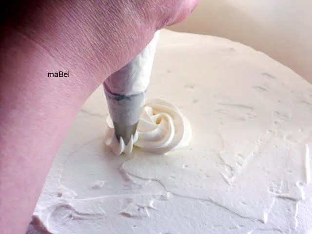 Decoraciòn paso a paso torta con rosas