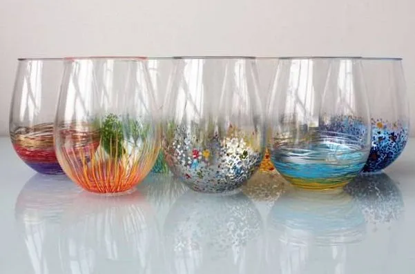 Cómo decorar vasos de vidrio con plumones de aceite | Solountip. Cómo decorar vasos de vidrio con plumones de aceite | Solountip.