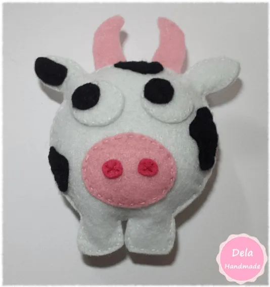 Dela Handmade: DIY - Vaquita de fieltro