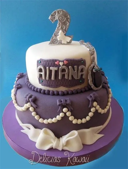 Delicias Kawaii: Tarta y cupcakes "Princesa Sofía"