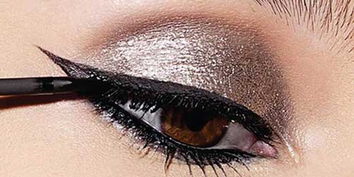 Como hacer un delineado ojos de gato en 3 sencillos pasos | Blog ... Como hacer un delineado ojos de gato en 3 sencillos pasos | Blog ...
