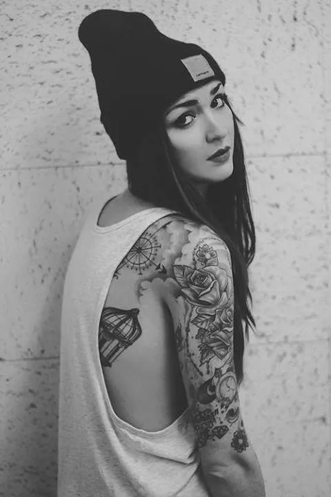 Demencia — Para mi los tatuajes son toda una vida resumida en... Demencia — Para mi los tatuajes son toda una vida resumida en...