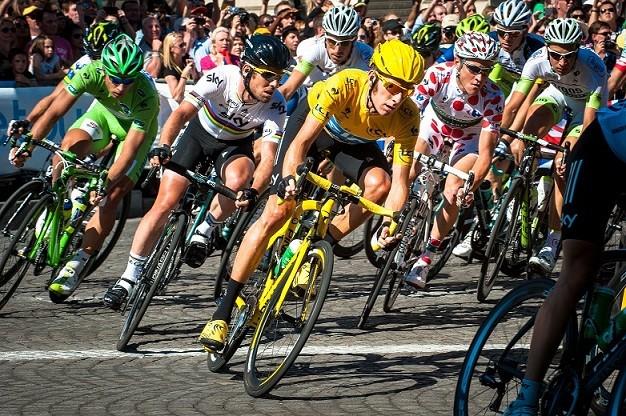 Un deporte golpeado por el dóping. El ciclismo desde dentro Un deporte golpeado por el dóping. El ciclismo desde dentro