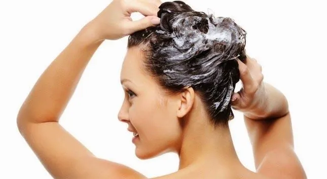 Dermatología-Madrid: "NO POO": LA MODA DE LAVARSE EL PELO SIN CHAMPÚ Dermatología-Madrid: "NO POO": LA MODA DE LAVARSE EL PELO SIN CHAMPÚ
