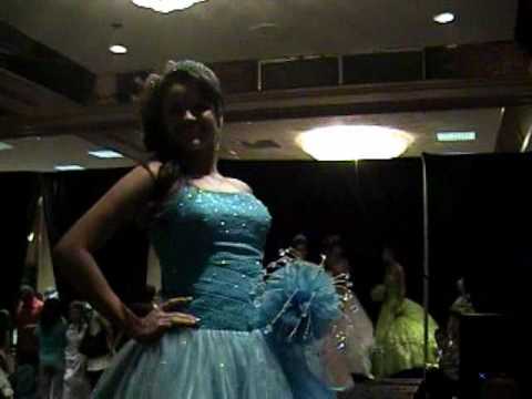 Desfile de 15 Añeras - YouTube