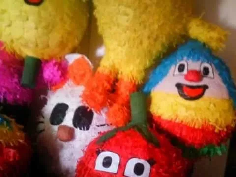 DESFILE DE LAS PIÑATAS DE GLOBOS" - YouTube DESFILE DE LAS PIÑATAS DE GLOBOS" - YouTube