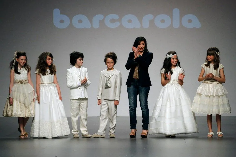 Desfiles CIBELES Madrid NOVIAS con VICTORIO & LUCCHINO, MIQUEL ... Desfiles CIBELES Madrid NOVIAS con VICTORIO & LUCCHINO, MIQUEL ...