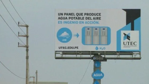 En el desierto peruano, un panel publicitario genera agua del aire ... En el desierto peruano, un panel publicitario genera agua del aire ...
