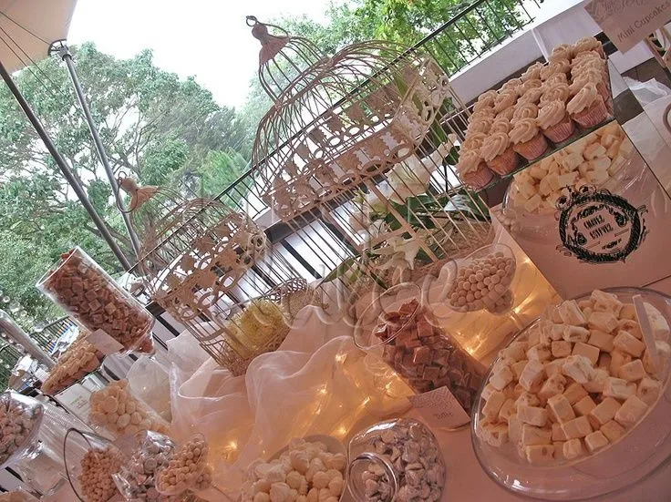 Dessert Table/Mesa de Aperitivos, Postres.. on Pinterest
