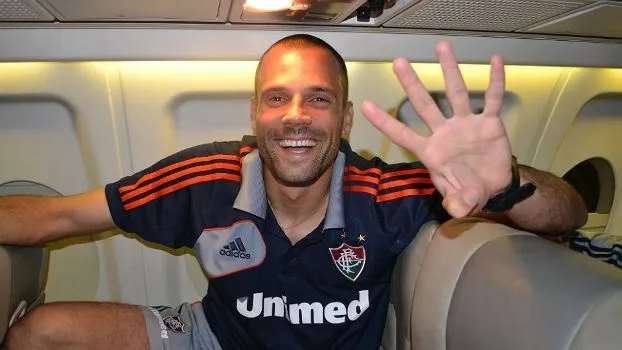 Destaque do tetra, Cavalieri lembra fase difícil na Europa, mira ...