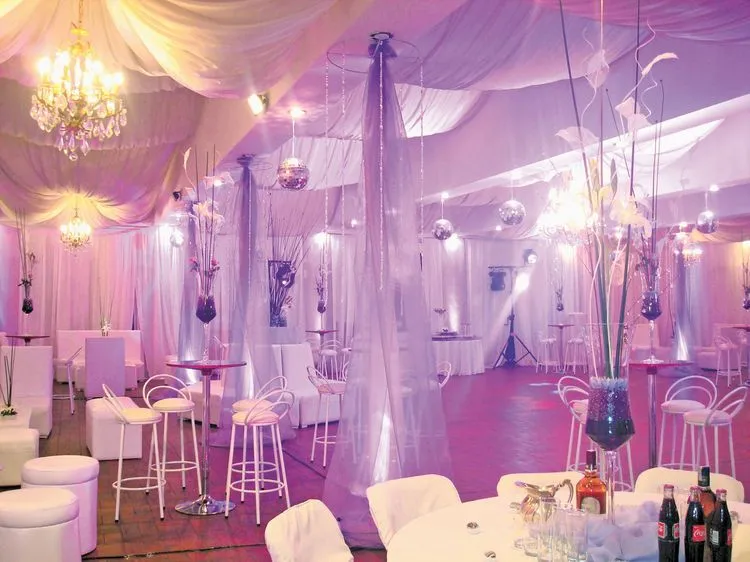 Arreglo de salon para xv años - Imagui