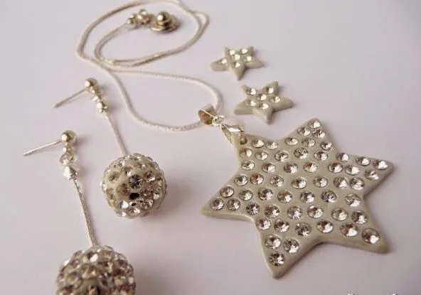 Detodomanualidades: Como hacer aretes con porcelana al frio